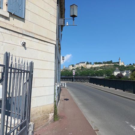 Agreable Maison De Ville Au Coeur De Chinon Exterior foto